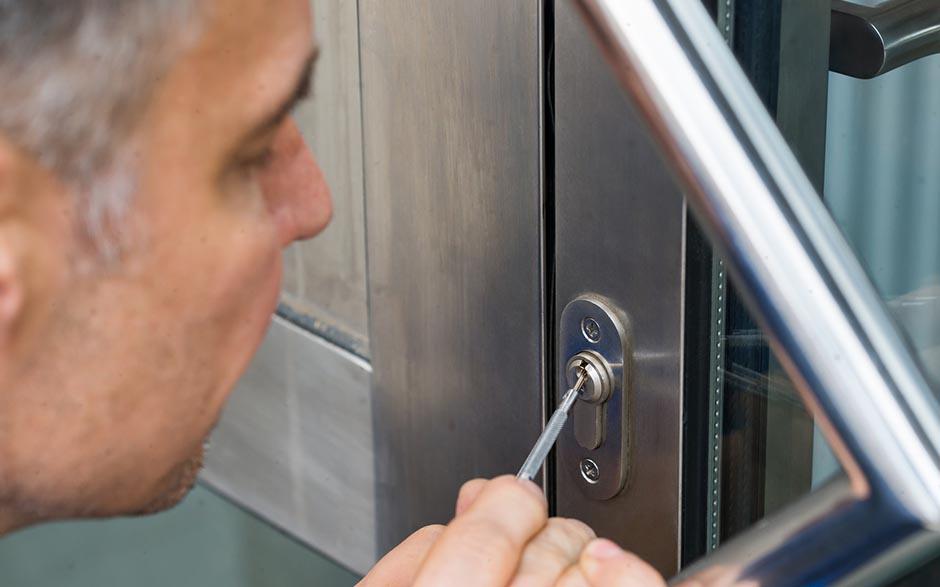 service serrurier prix changement serrure Montreuil